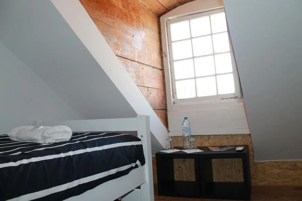 Surf In Chiado Hostel Lisboa