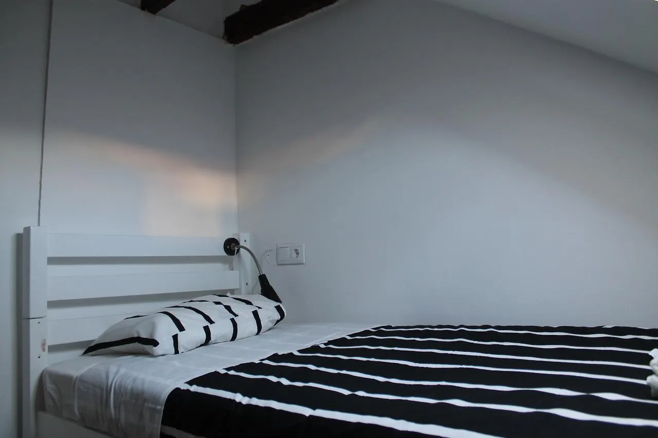 Surf In Chiado Hostel Lisboa